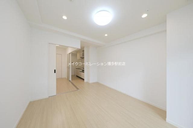 ※入居中の為別部屋写真使用現状優先 ラフィーネ大手門 リビング