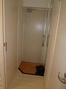 メゾン・ド・ソレイユ 玄関