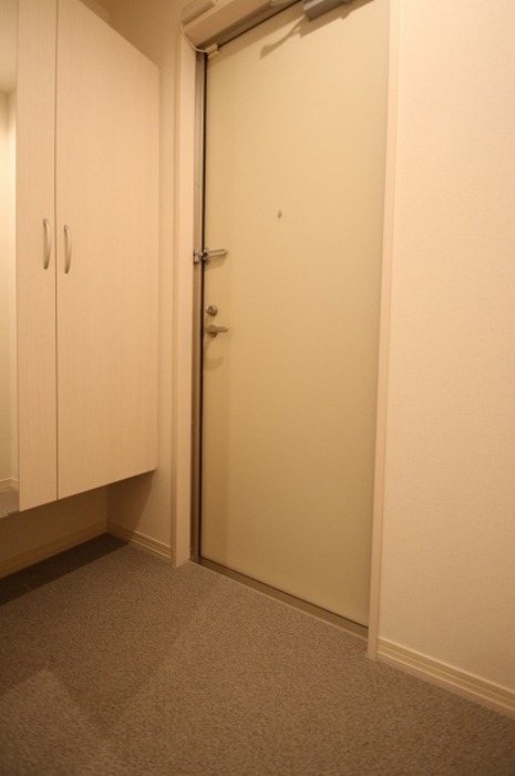 D-room南福岡 参番館 玄関