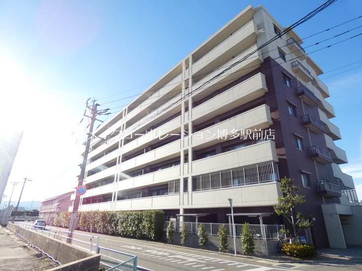 カラコレスⅤ 外観