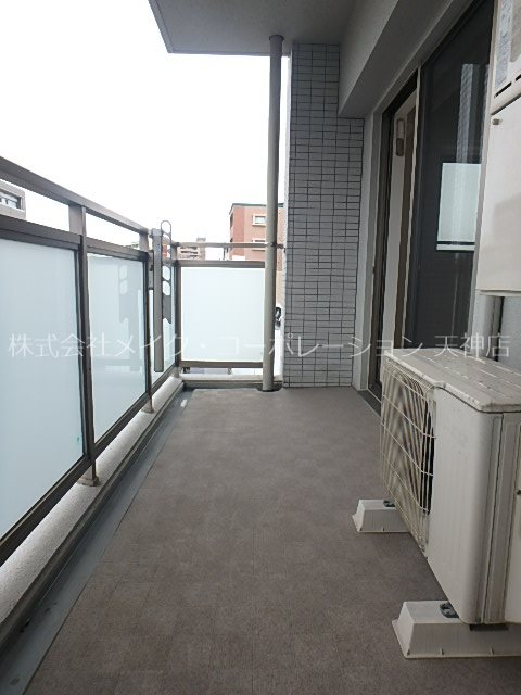 同シリーズ別物件参考写真です。 ネストピア唐人町駅前 ベランダ