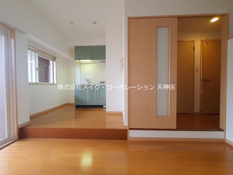 リビング ゴールド大濠 リビング