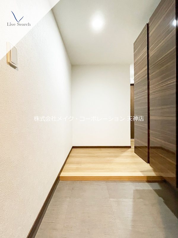 プライマル福岡平尾   玄関