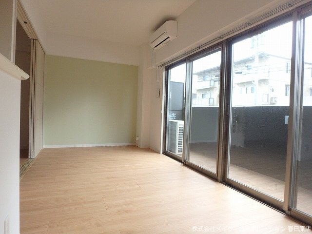 写真は同型タイプ エルグランド博多 ベランダ