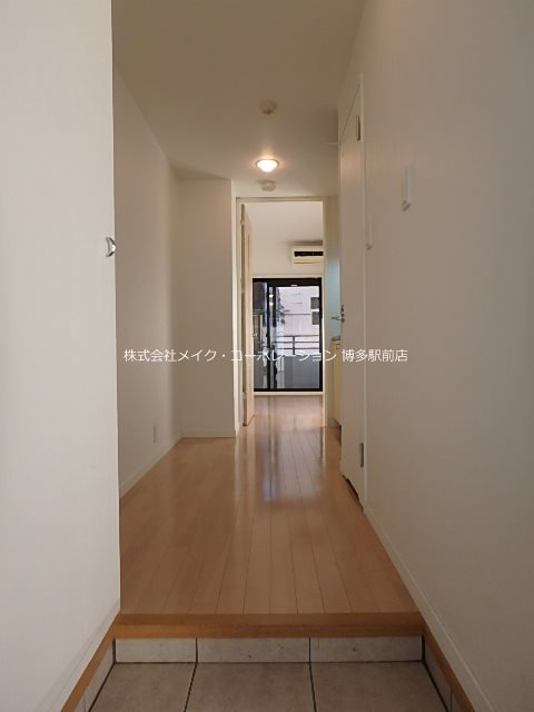 エンクレスト博多駅前Ⅲ 玄関