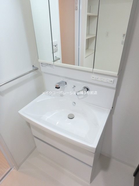 洗面所 ホワイトアゲート博多 その他1