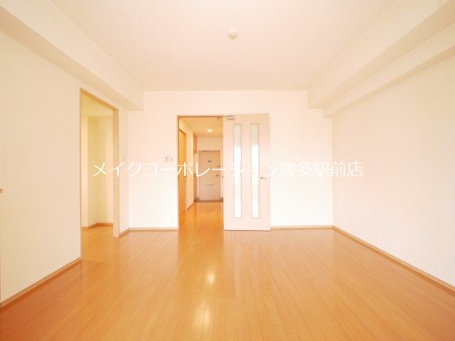 レジディア天神南 リビング