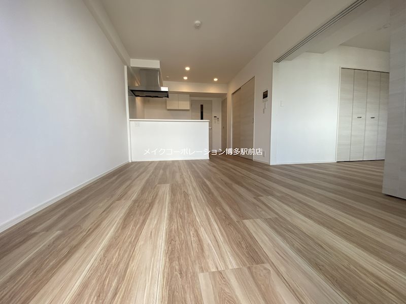 Hakata Station South リビング