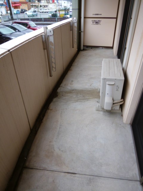 メゾンドリバティ那珂川 ベランダ