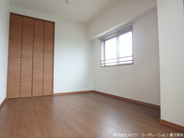 カラコレスV ベッドルーム