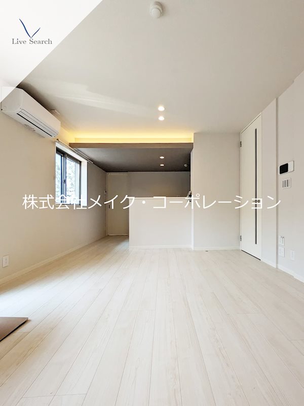 シャーメゾンステージ松山  リビング