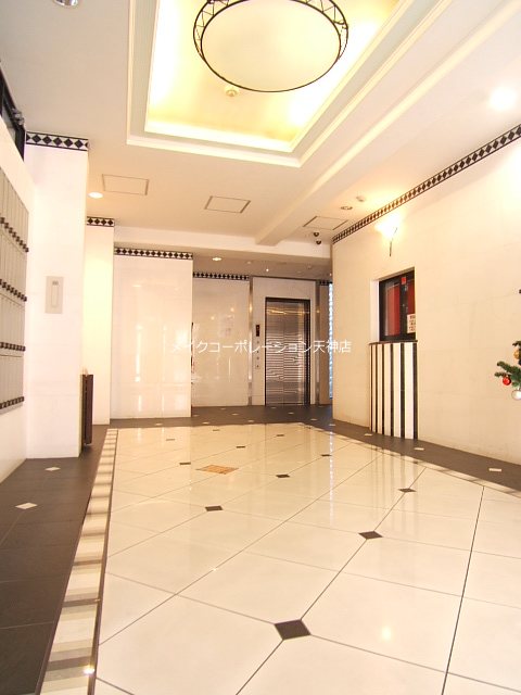 アリビオ天神南 外観