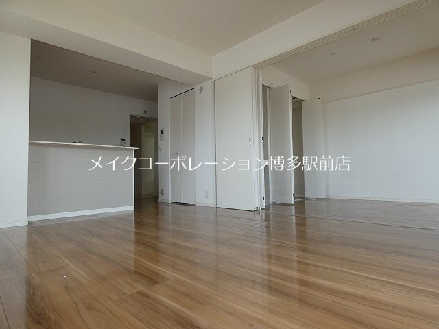 バルセロナ箱崎  リビング