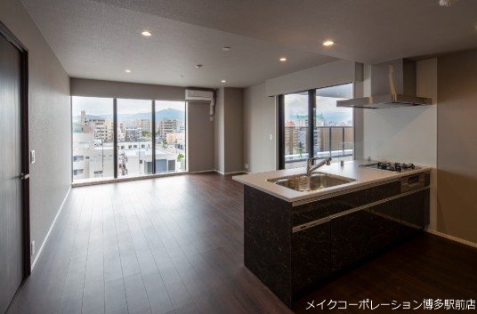 ※内装中の為現状優先 ラフィーネ鳥飼 玄関