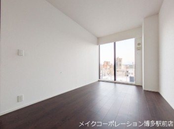 ラフィーネ鳥飼 ベッドルーム