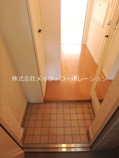 ダイナコートエスタディオミューズ 玄関