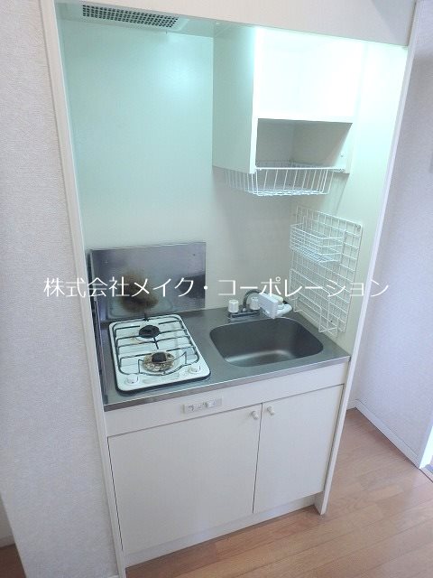 ダイナコートエスタディオミューズ キッチン