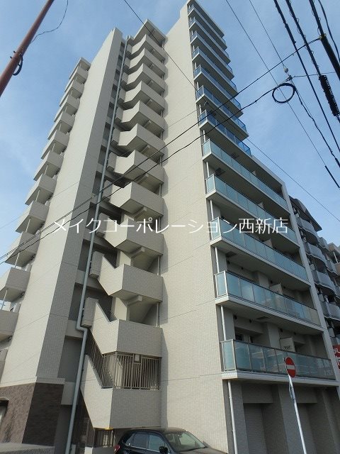 クロロ　ザ　グランド　リバー  外観