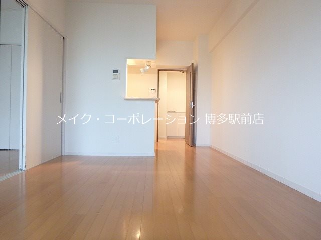 ビータ・コモダ博多 リビング