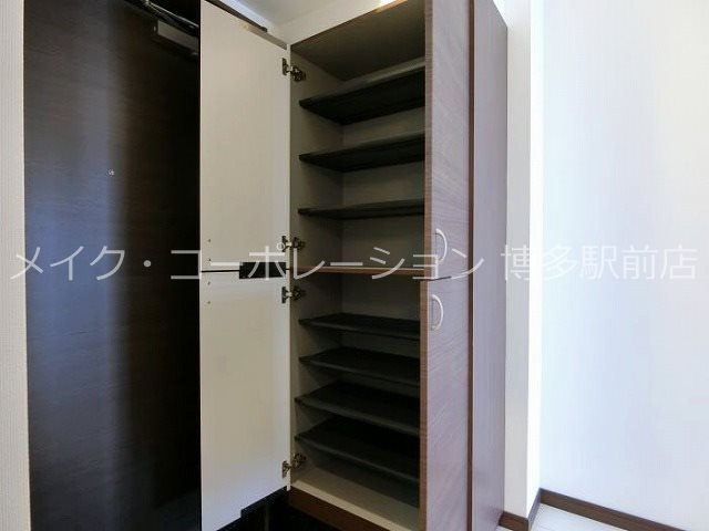 ラ・フルール博多駅南 玄関