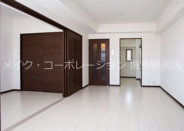 ラ・フルール博多駅南 リビング