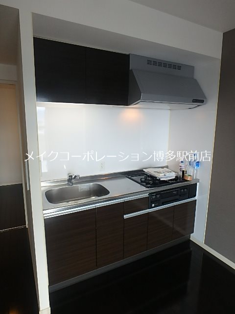 同物件別部屋引用・現状優先です♪ ラクレイス西新レジデンシャルタワー キッチン