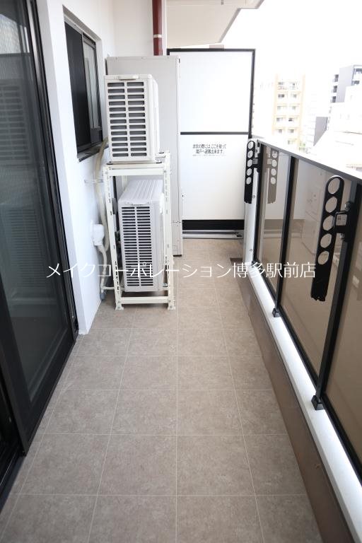 ドゥバーグ渡辺通   ベランダ