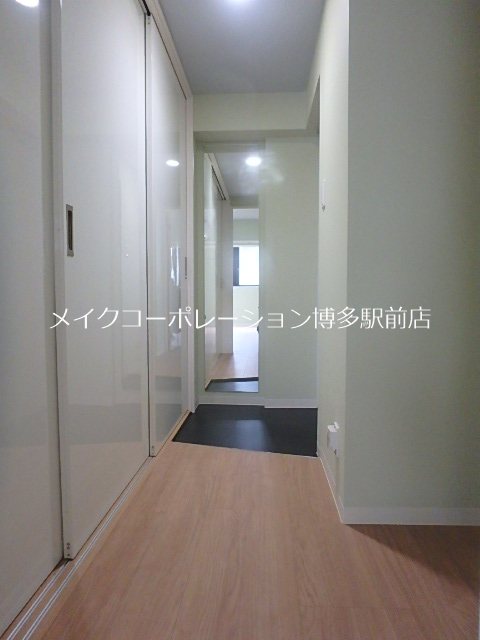 玄関 ヴァンドメール唐人 玄関