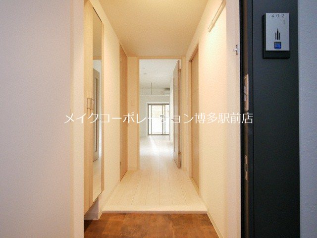 プレジール薬院テラス   玄関