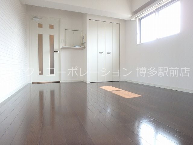 レジデンシャルヒルズ博多東 リビング