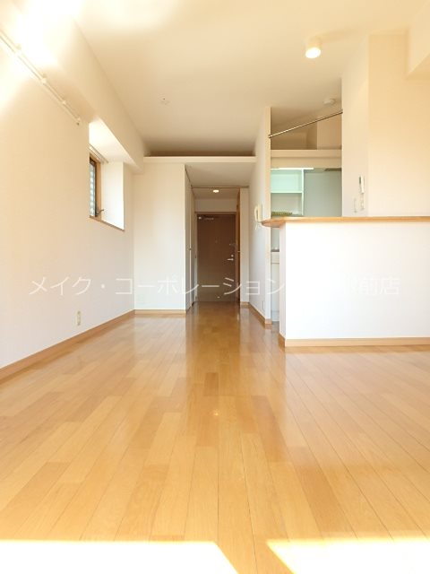 ※出窓はありません。 ハウトン古門戸 リビング