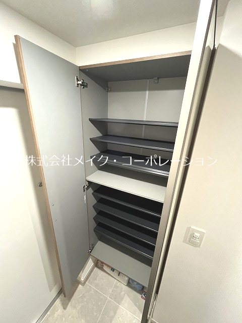 玄関 レーベン姪浜駅前 その他9