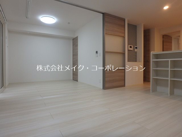 レイワパレス西新 リビング