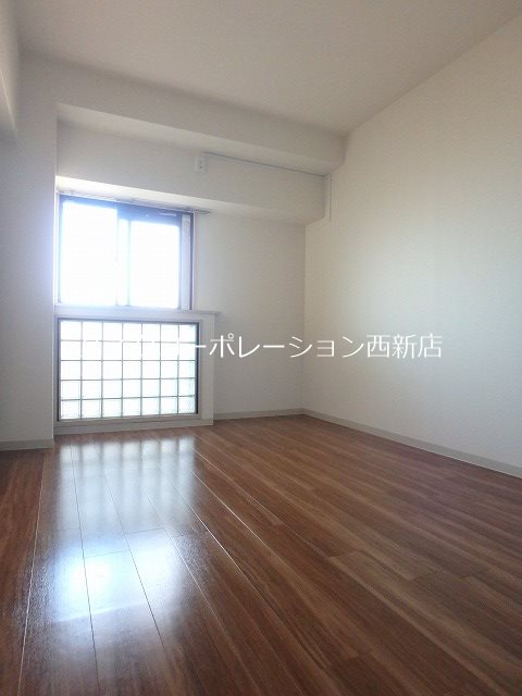 鳥飼中央ビル ベッドルーム