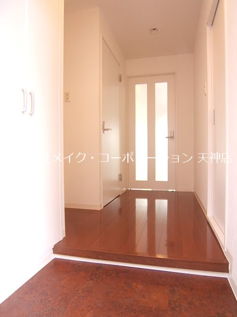 ＦＫＭ白金  玄関