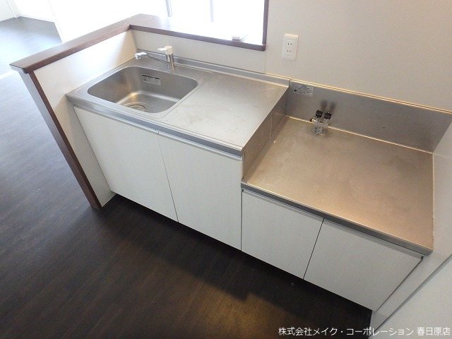 アドーレ春日 キッチン