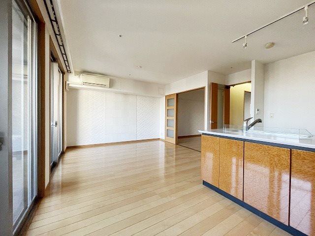 アクロス天神センタープラザ リビング