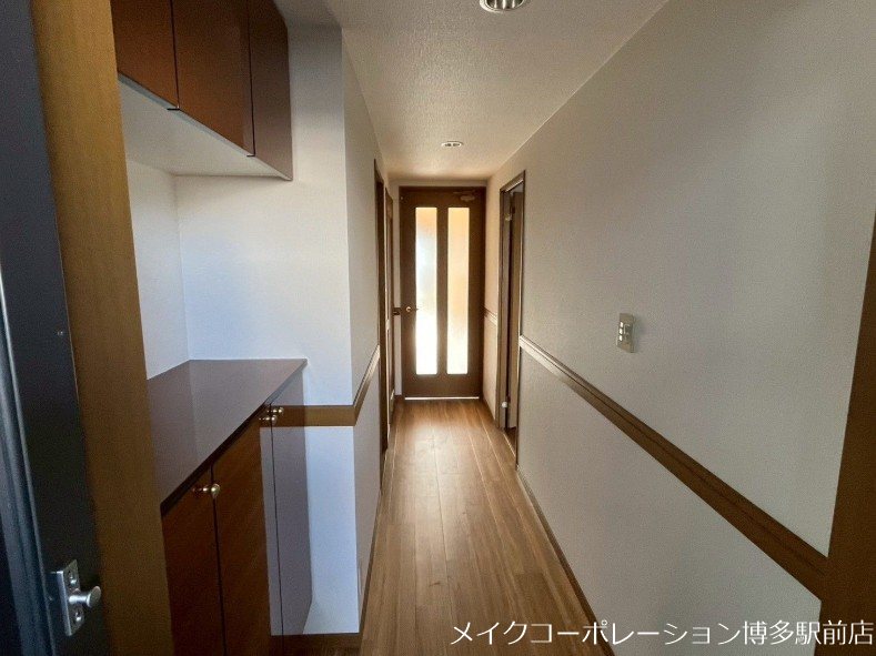 アンピール県庁駅前 玄関