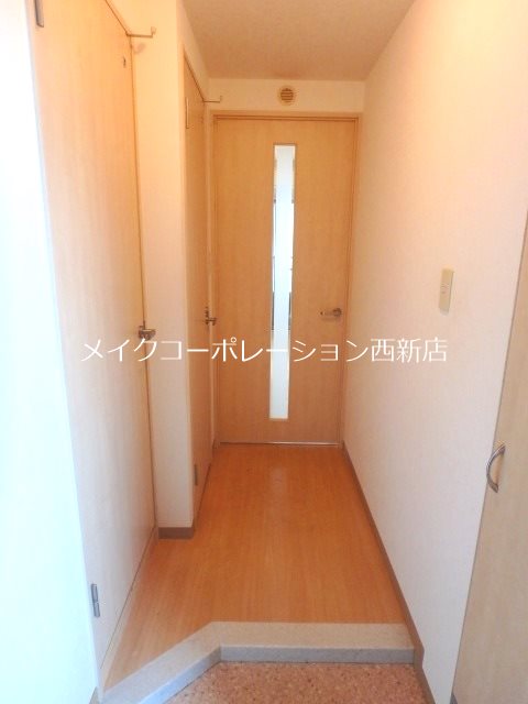 ラグ・フラットS 玄関