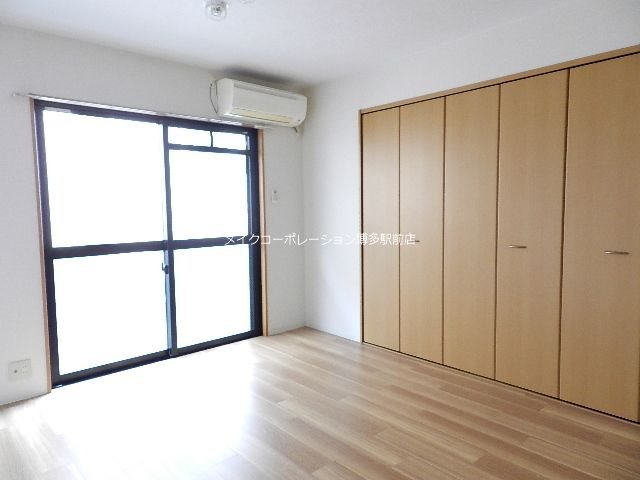 ベッドルーム フリーデン大博 ベッドルーム