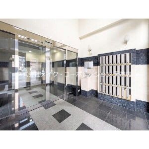 エントランス SEALS その他1