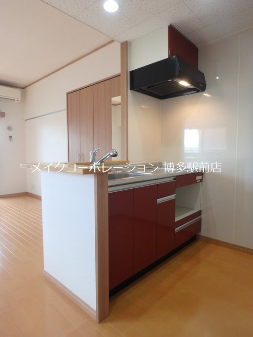 ロイヤルリバービュー キッチン