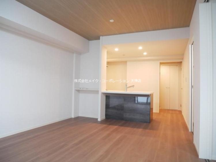 neu(ノイ) リビング