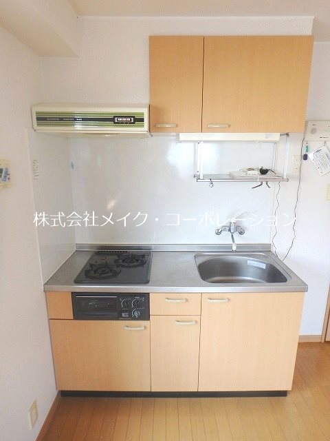 フィオルーナ西新～ネット無料～ キッチン