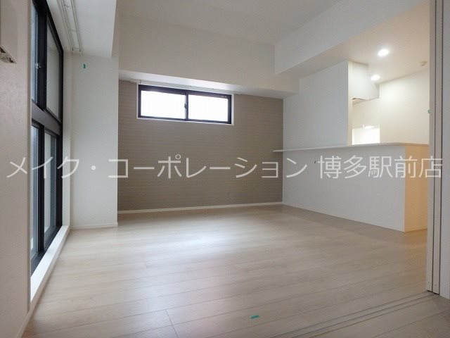 エンクレスト博多THE TIME リビング