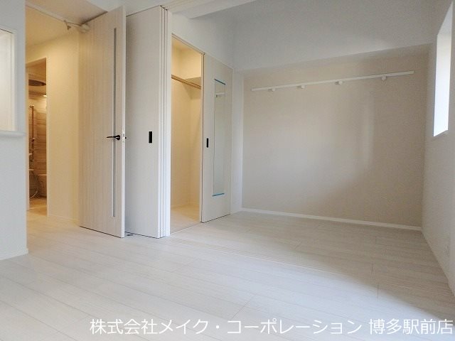 エンクレスト博多駅前ART ベッドルーム