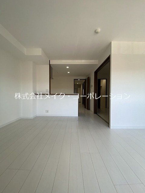 VALENTIA友泉亭 リビング