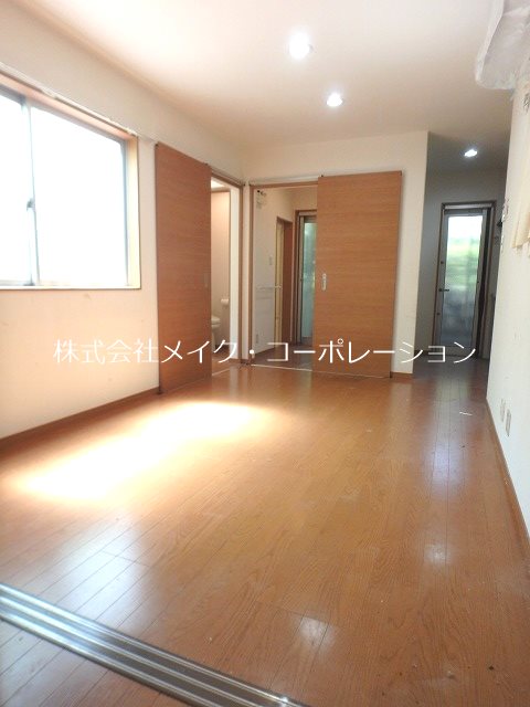 コートスタイル荒江 リビング