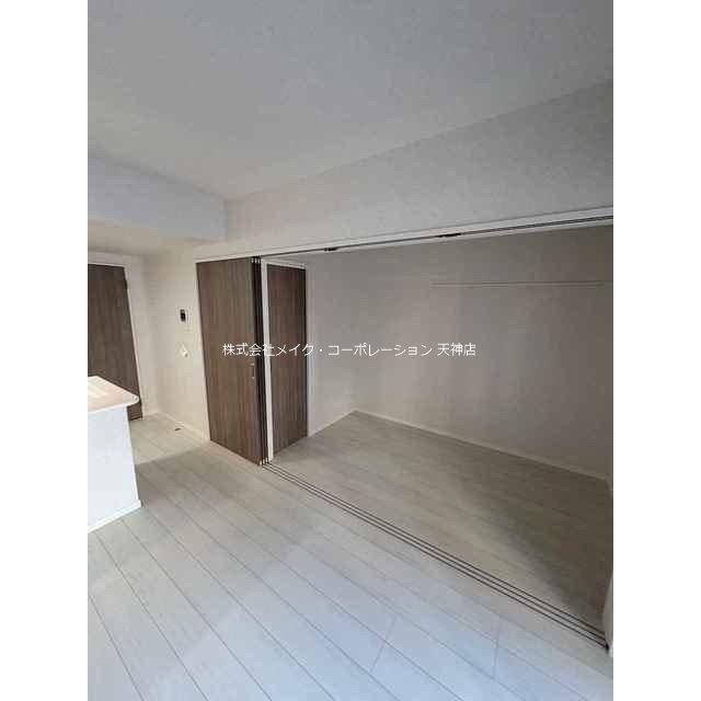 ネストピア大濠公園駅前Ⅱ リビング