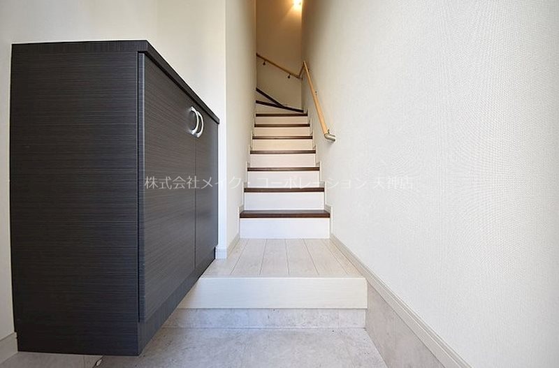 ヘキラン天神 玄関